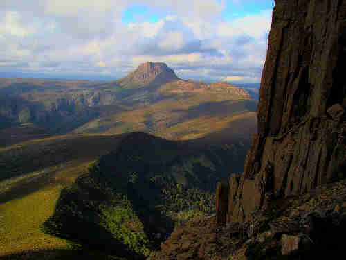 Source: https://commons.wikimedia.org/wiki/File:Rainforest,bluemountainsNSW.jpg Author: Alan J.W.C. License: GNU Free Documentation License v . 1.2 or later Cradle Mountain